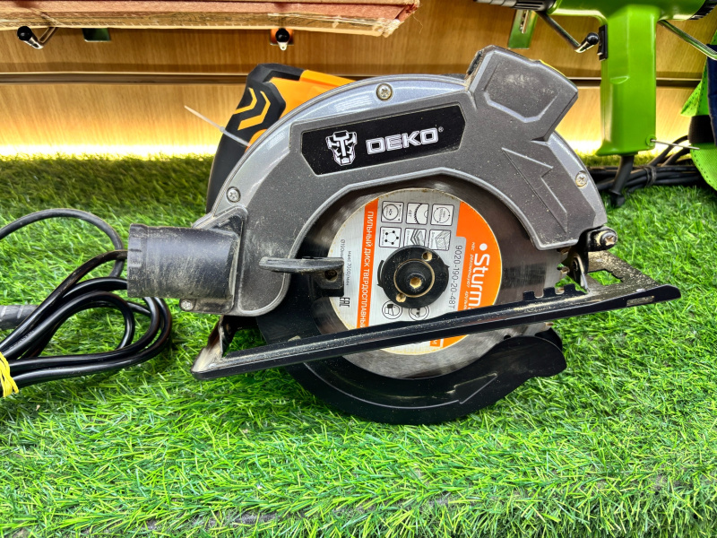 Циркулярная пила Deko DKC180