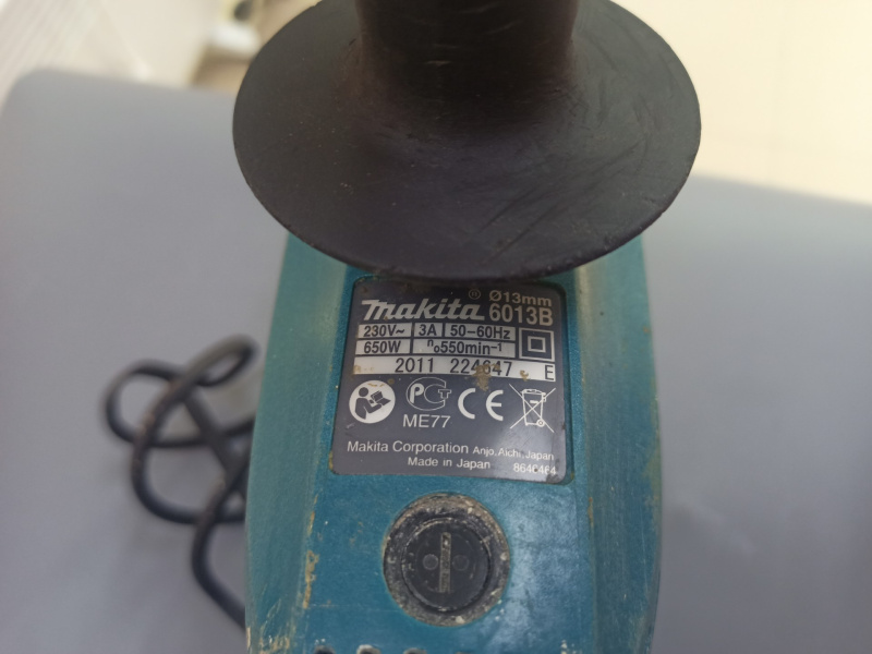 Дрель-миксер Makita 6013в