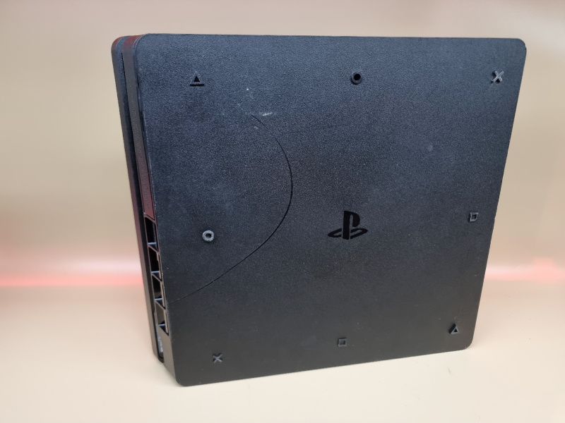 Игровая приставка PlayStation Slim 4