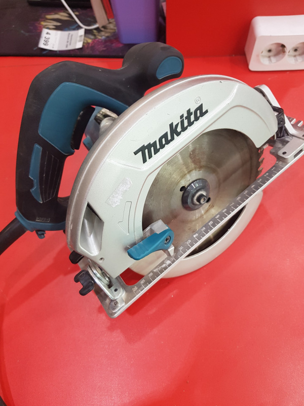 Циркулярная пила Makita HS7601