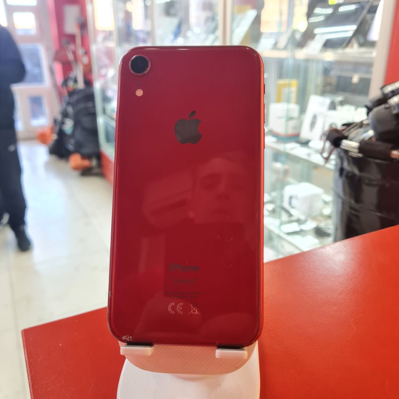 Мобильный телефон Apple iPhone XR