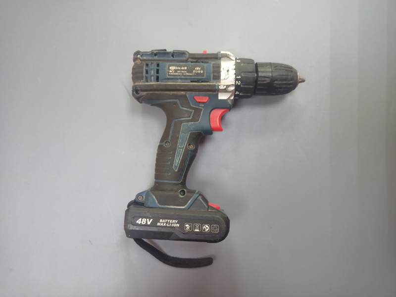 Шуруповерт Bosch Easydrill 18V-40